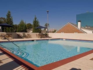 Hampton Inn Atlanta Buckhead - Photo 19