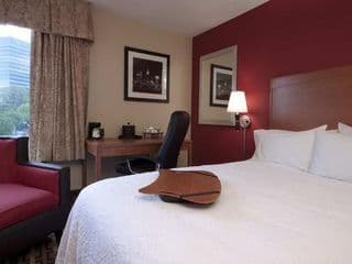 Hampton Inn Atlanta Buckhead - Photo 3