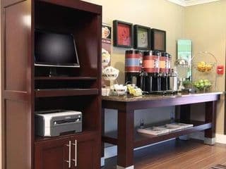 Hampton Inn Atlanta Buckhead - Photo 4