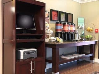 Hampton Inn Atlanta Buckhead - Photo 5