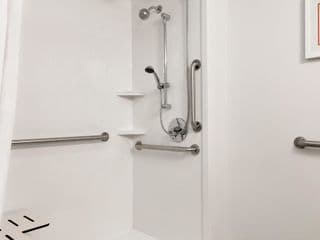 Hampton Inn Atlanta Buckhead - Photo 9