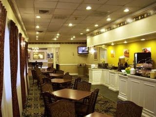 Barclay Hotel Atlanta Downtown - Photo 14