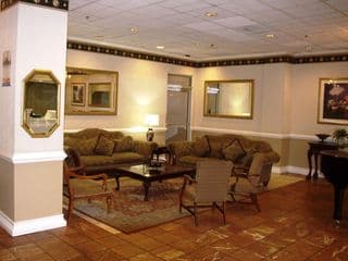 Barclay Hotel Atlanta Downtown - Photo 7