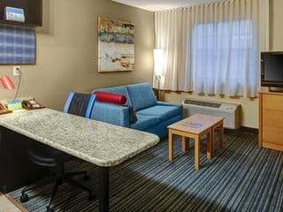 TownePlace Suites by Marriott Atlanta Buckhead - Photo 7