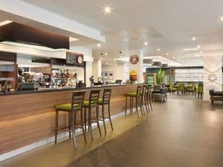 Holiday Inn Express London Heathrow T5, an IHG Hotel - Photo 13
