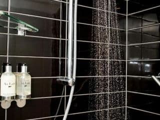 Holiday Inn Express London Heathrow T5, an IHG Hotel - Photo 7