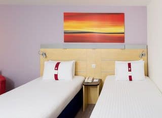 Holiday Inn Express London Stansted Airport, an IHG Hotel - Photo 4