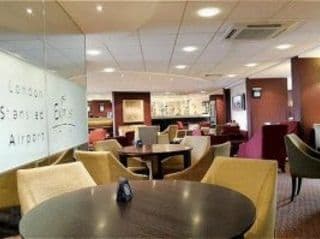 Holiday Inn Express London Stansted Airport, an IHG Hotel - Photo 8