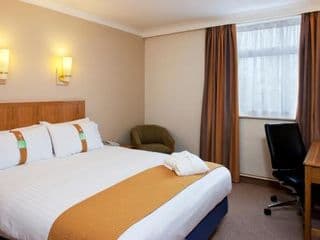 Holiday Inn Luton South - M1, Junction 9, an IHG Hotel - Photo 2