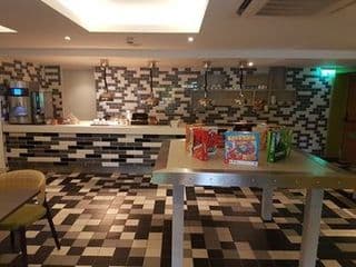 Holiday Inn Luton South - M1, Junction 9, an IHG Hotel - Photo 13