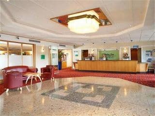 Holiday Inn Luton South - M1, Junction 9, an IHG Hotel - Photo 14