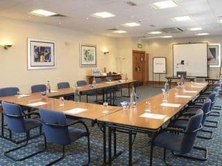 Holiday Inn Luton South - M1, Junction 9, an IHG Hotel - Photo 16