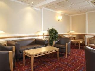Holiday Inn Luton South - M1, Junction 9, an IHG Hotel - Photo 7