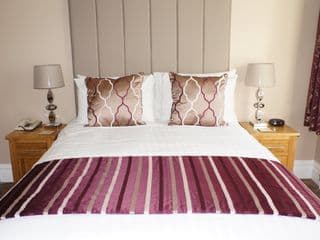 The Lawn Guest House Gatwick