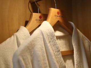 Ramada Hotel and Suites by Wyndham Seoul Namdaemun - Photo 11