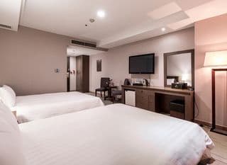 New Hilltop Hotel - Photo 5