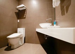 Tria Business & Boutique Hotel - Photo 12