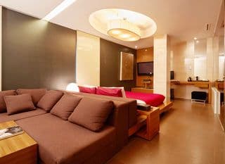 Tria Business & Boutique Hotel - Photo 8