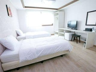 Yeongdeungpo VIP Hotel