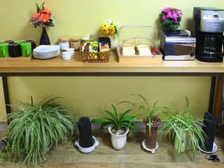 Family & Friends House - Photo 5