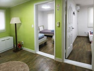 Family & Friends House - Photo 7