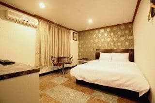 New World Hotel