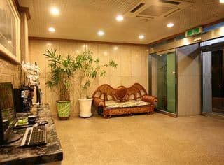 New World Hotel - Photo 15