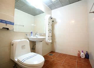New World Hotel - Photo 7