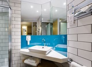 Holiday Inn Express London - Watford Junction, an IHG Hotel - Photo 11