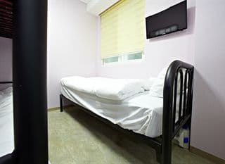 Rainbow Hotel Myeongdong - Photo 7