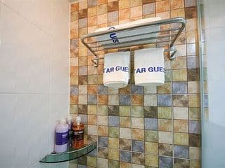 Star Guest House - Photo 12