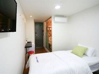 Star Guest House - Photo 4