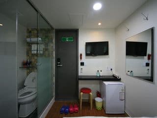 Star Guest House - Photo 10