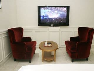 Hotel Oscar - Photo 14