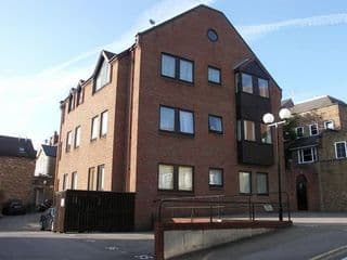 Accommodation Windsor Ltd - The Courtyard - Photo 13