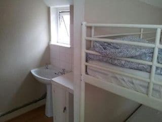 Compton Guest House - Photo 16