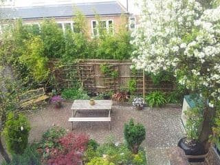 Compton Guest House - Photo 18