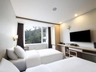 CS Avenue Hotel - Photo 6