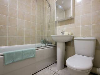Accommodation Windsor Ltd - Alexandra Court - Photo 5