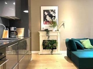 Berlin Style Apartments - Photo 17