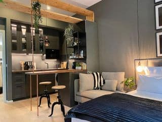 Berlin Style Apartments - Photo 8