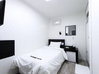 Motel K