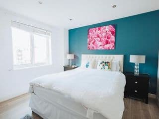 Beautiful Central Family Apartment for 6