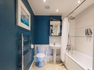 Beautiful Central Family Apartment for 6 - Photo 19