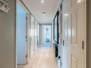 Beautiful Central Family Apartment for 6 - Photo 22