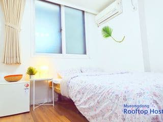 Myeongdong Rooftop Hostel - Photo 8