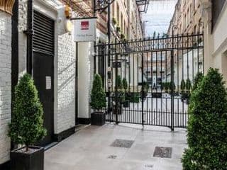Roomspace Serviced Apartments - Sterling House - Photo 11
