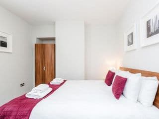 Roomspace Serviced Apartments - Sterling House - Photo 4