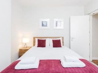 Roomspace Serviced Apartments - Sterling House - Photo 6