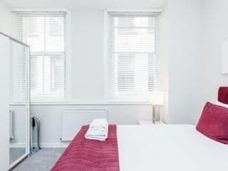 Roomspace Serviced Apartments - Sterling House - Photo 9